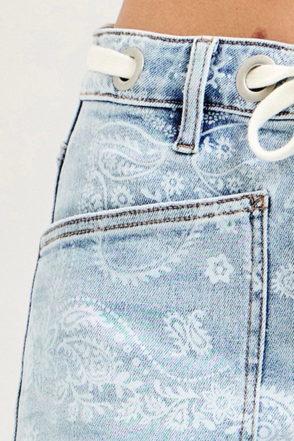 Light Paisley Shorts