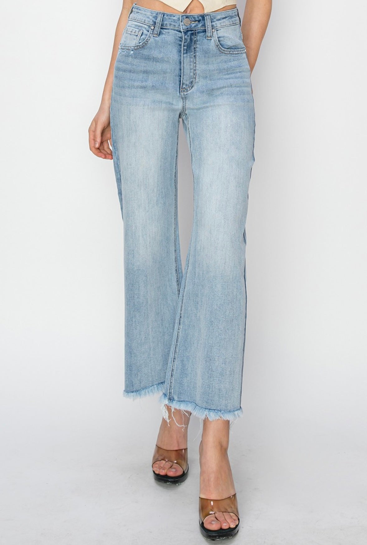 Lightwash Cropped Wide Leg Jeans