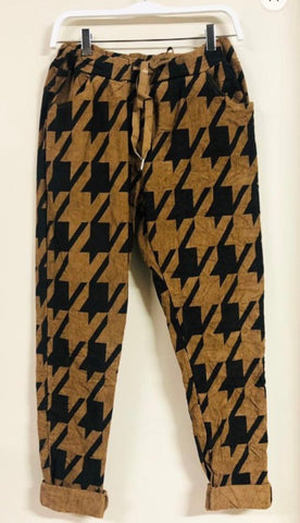 Camel Houndstooth Crinkle Jogger
