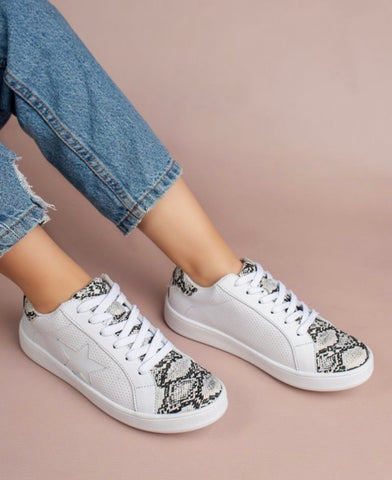 Lizard Star Sneakers