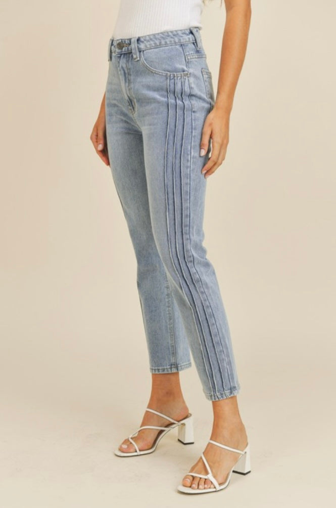 Pintucked Boyfriend Jeans