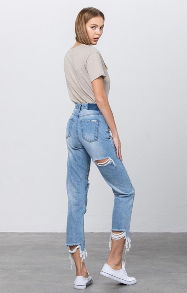 Lightwash Distressed Mom Jeans