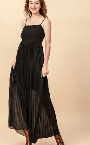 Black Sleeveless Accordion Maxi Dress