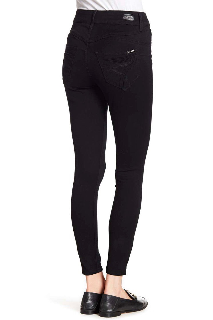 Ultra High Rise Booty Shaper Skinny Jeans